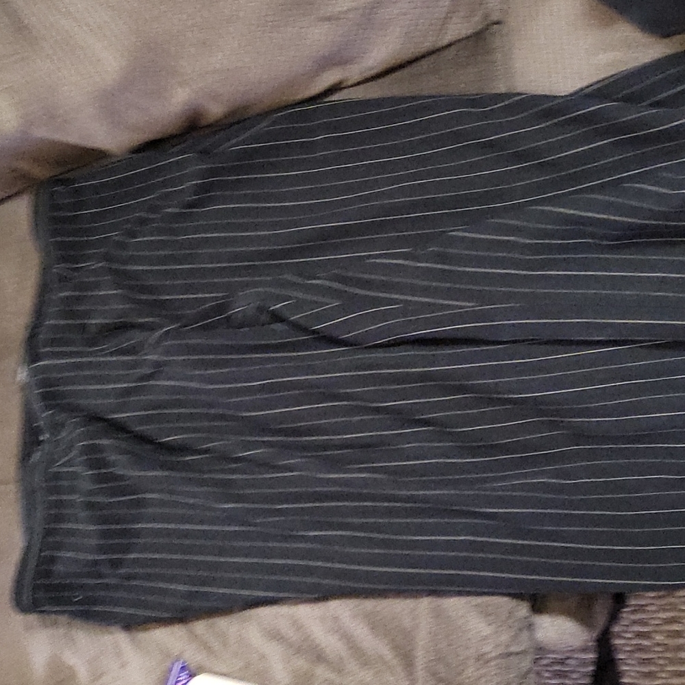 Pin stripped pants - Picture 2 of 4
